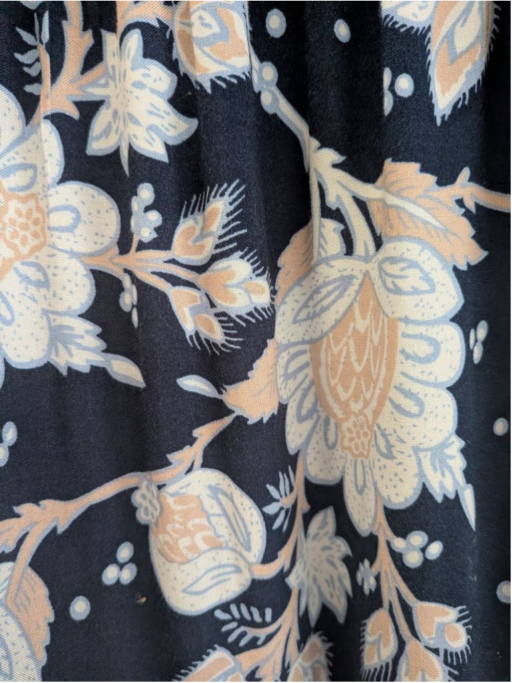 Women's Rachel Zoe Navy Beige Floral Tiered Maxi Skirt XS runs big. - Picture 4 of 6